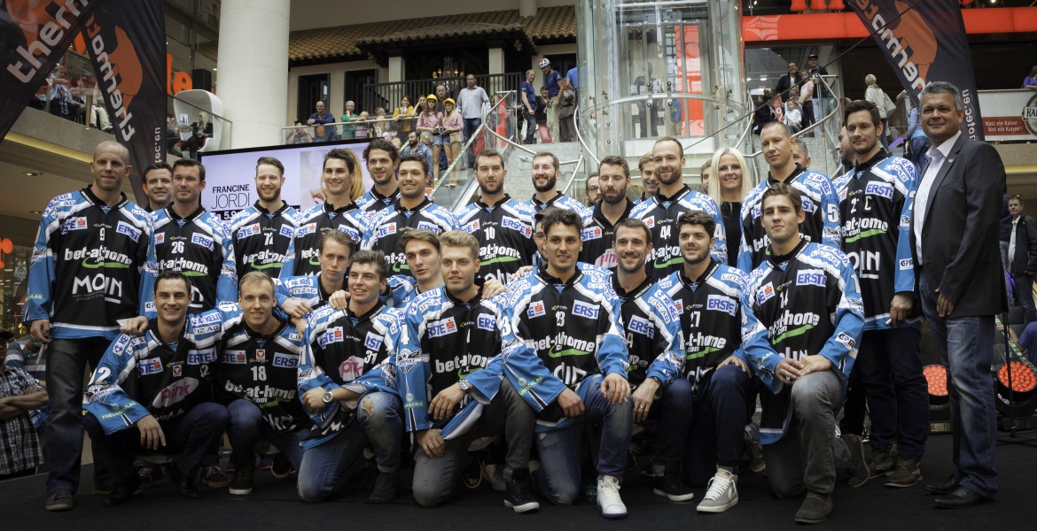 Black Wings und Francine Jordi - Plus City