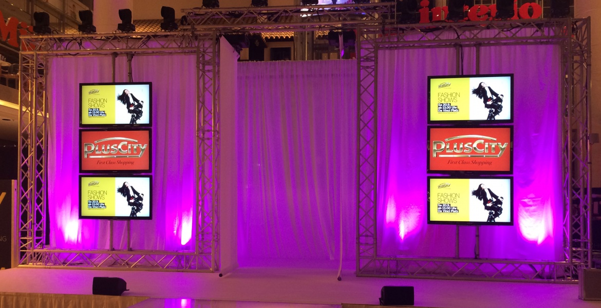 Larissa Marolt goes Fashion Gala Show Plus City